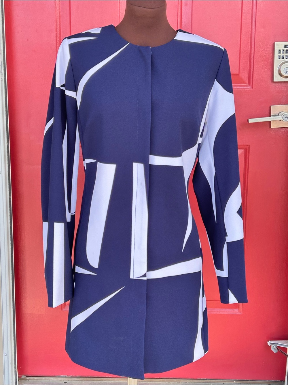 NWOT DENNIS BASSO s6 Luxe Crepe Snap-Front Topper-Navy/White geometric-runs big